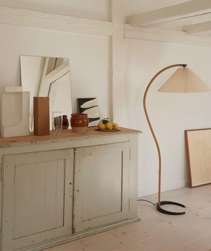 カプラニ フロアランプ