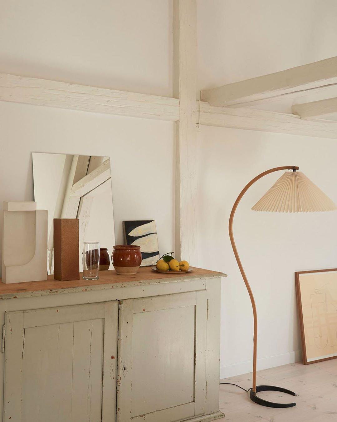 カプラニ フロアランプ