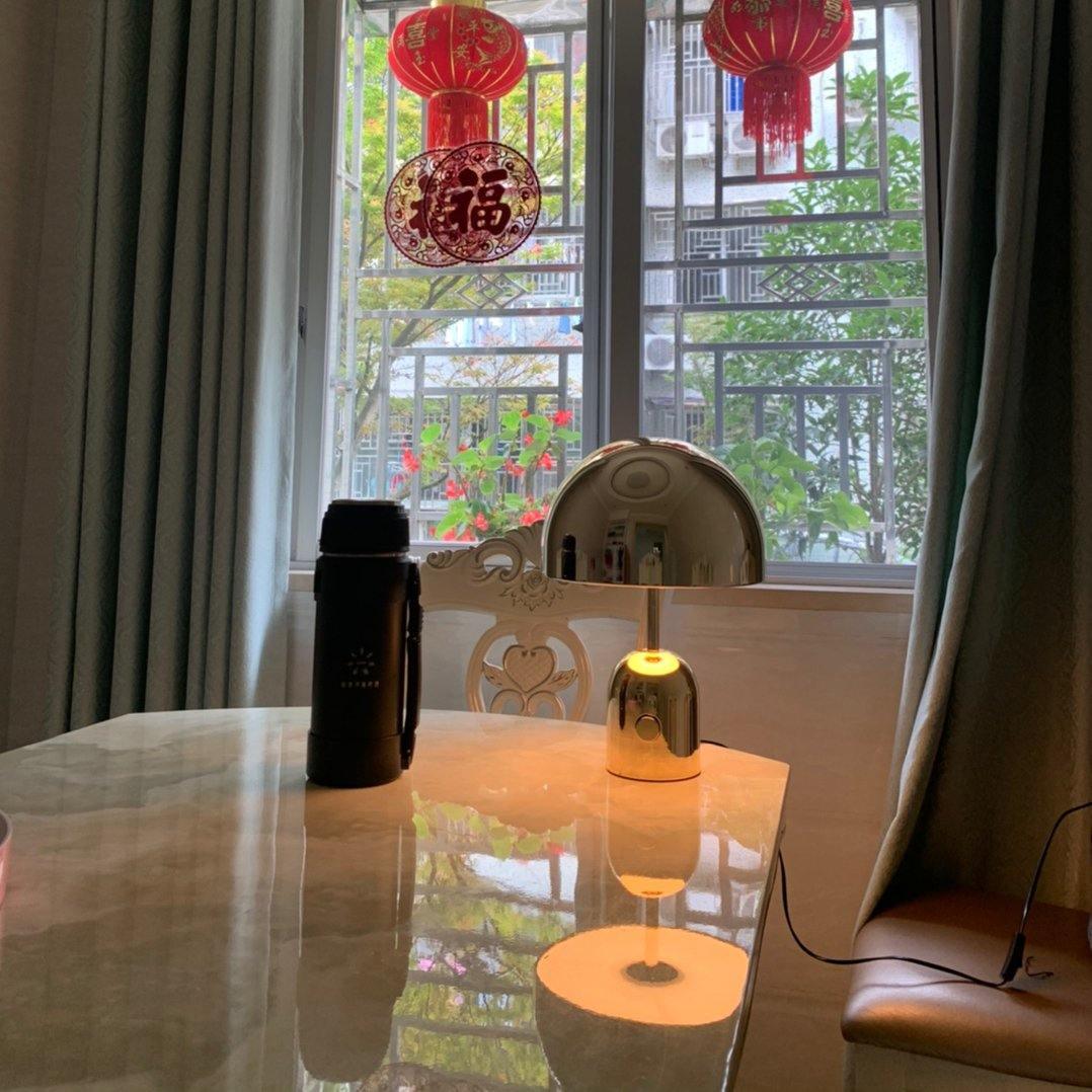 テーブルランプ ベル