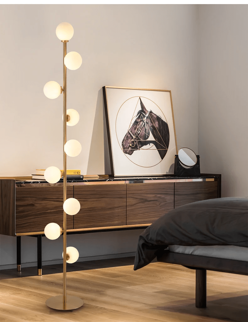 ノルウェーのガラスフロアランプ