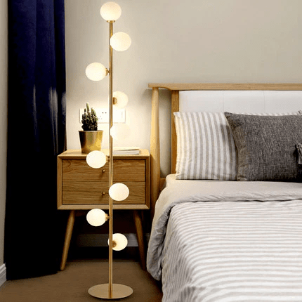 ノルウェーのガラスフロアランプ